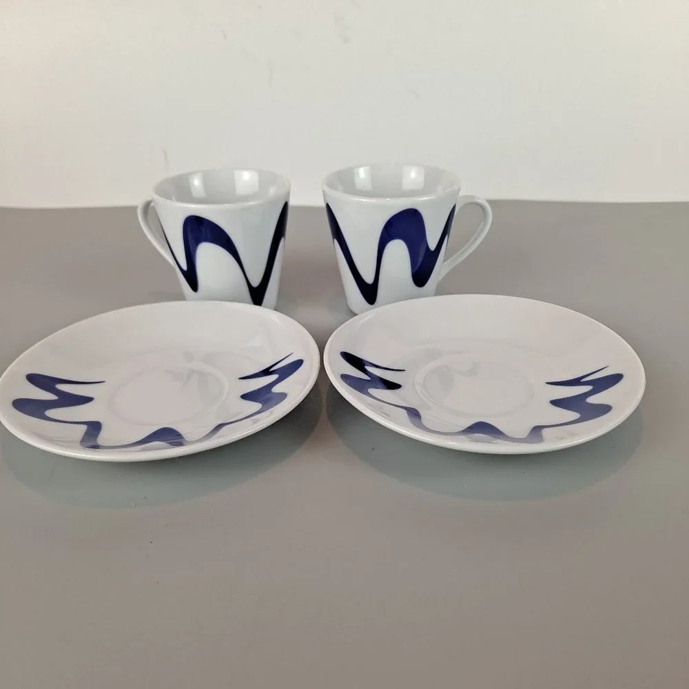 Top Moka 2 Expresso Cups & 2 Saucers - Italy